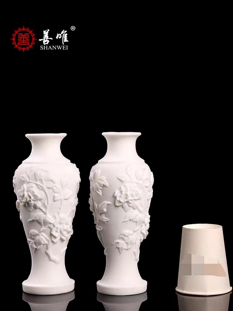 墓地为什么要放花瓶（花瓶一般是什么材质）
